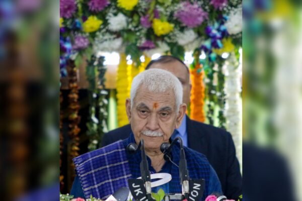 Manoj Sinha Urges Youth to Put ‘Nation First’ at University of Kashmir Convocation, Hails Women Achievers