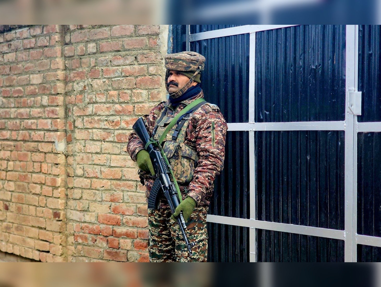 NIA Conducts Raids in Kashmir Over Terror Case, Searches in Handwara and Kulgam