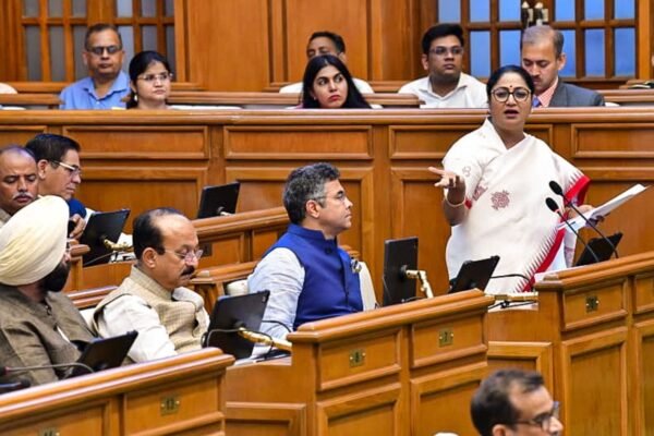 Delhi Govt, Centre Join Hands to Protect Citizens from Global Crisis Impact