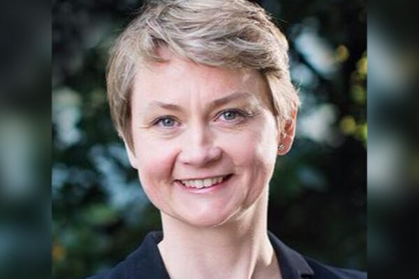 Yvette Cooper urges reopening of Strait of Hormuz