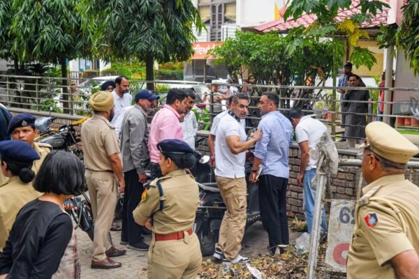bomb blast in chd