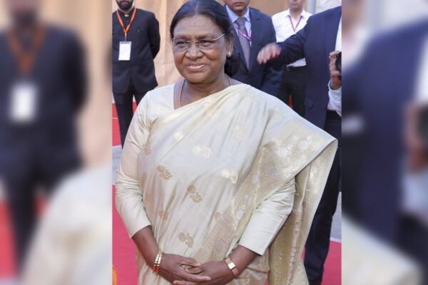 President Murmu Urges Doctors to Embrace Technology, Uphold Empathy at AIIMS Rajkot Convocation