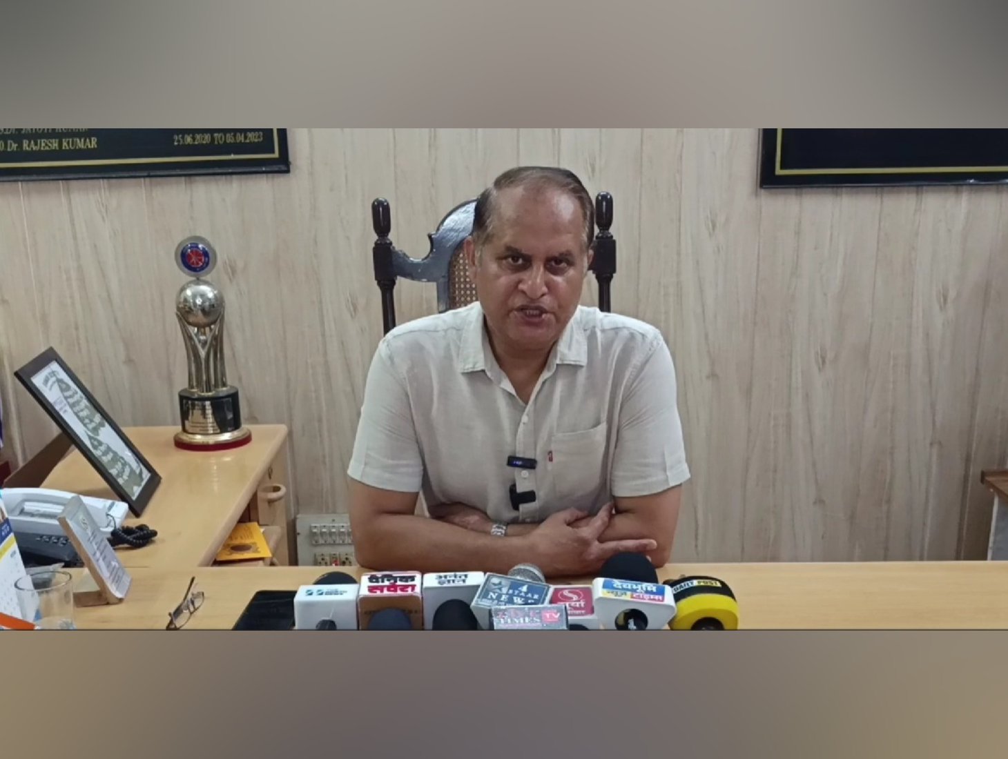 Prof. Rakesh Pathania Urges Students to Apply Online Before Deadline