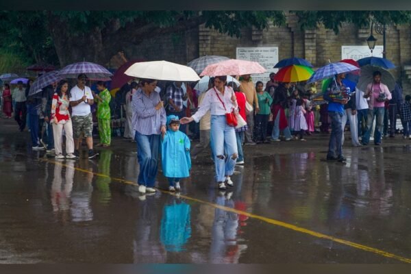 Himachal Pradesh to witness wet spell, thunderstorms till June 25: Met office