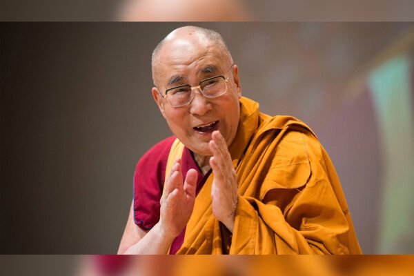 Dalai Lama Travels to Delhi for Specialized Knee Treatment